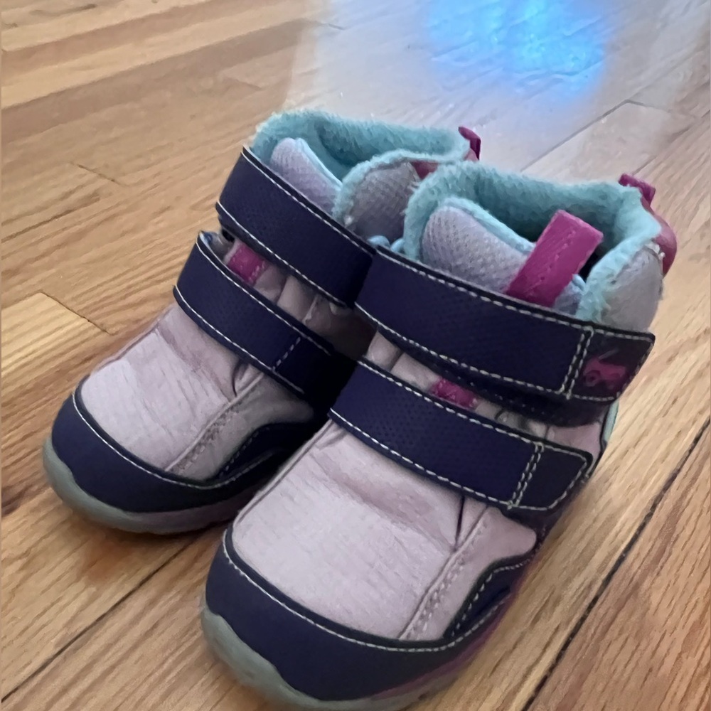 See Kai Run Size 10 Winter Boots